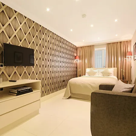 Aparthotel Ashburn Court