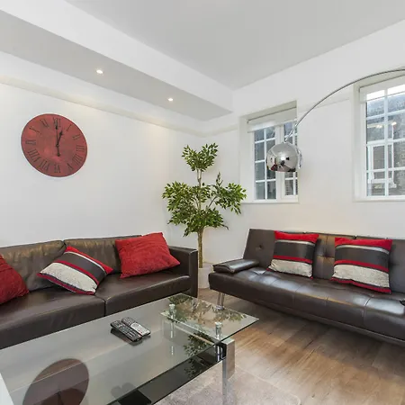Club Living - Liverpool St. *