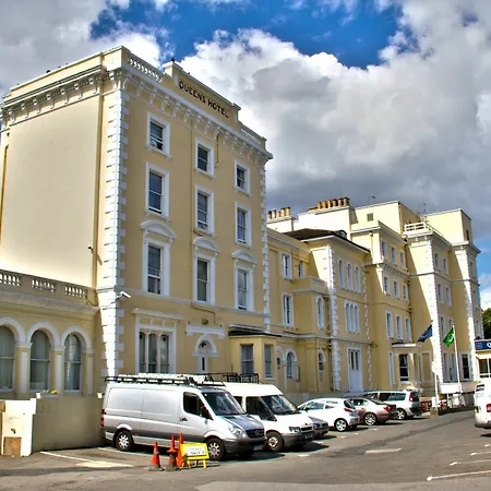 Western Queens Crystal Palace Hotel London