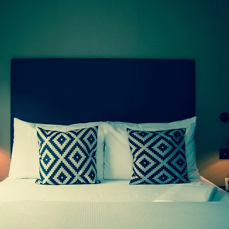 Room2 Hammersmith Townhouse