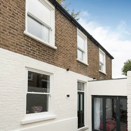 Stunning Gated * London