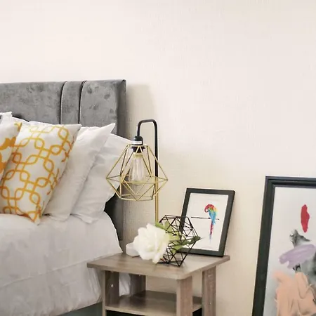 Charming In The Heart Of Chiswick *
