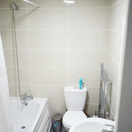 Apartamento Zone 2 Three Bedroom Londres
