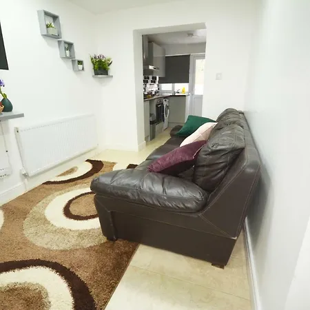 Zone 2 Three Bedroom Apartment *