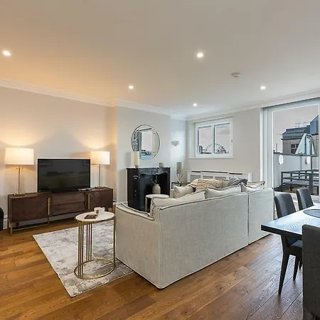 Astonishing Flats Near Mayfair & Piccadilly Circus