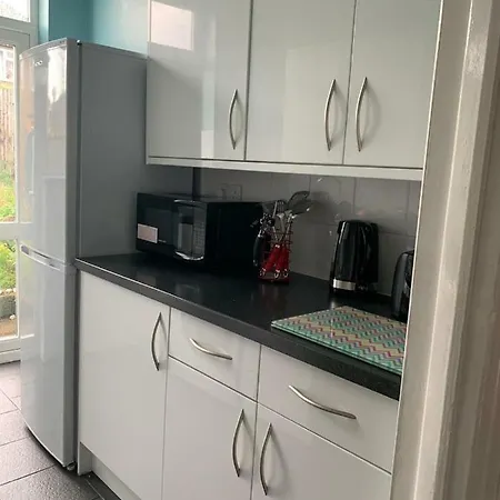 Marble Tooting House Holiday home London