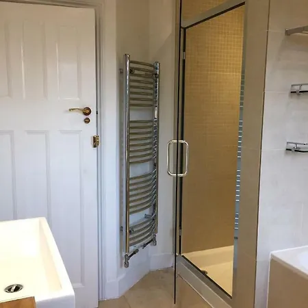 Marble Tooting House Holiday home *
