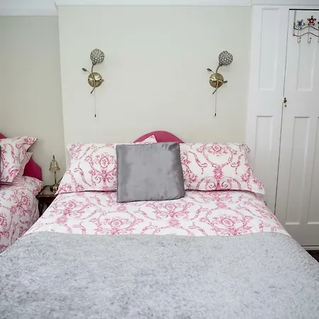 Bay Tree House Bed & Breakfast Barnet