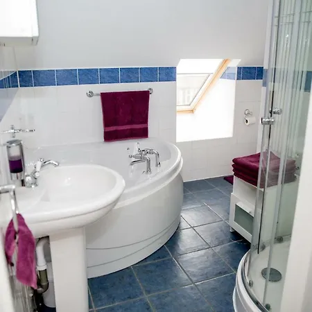 Bay Tree House Bed & Breakfast Barnet