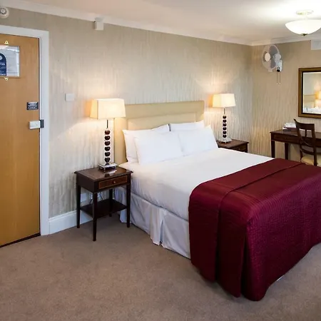 Szálloda The Clarendon 3*