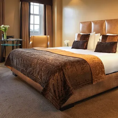 酒店 Radisson Blu Hotel, Bond Street 4*