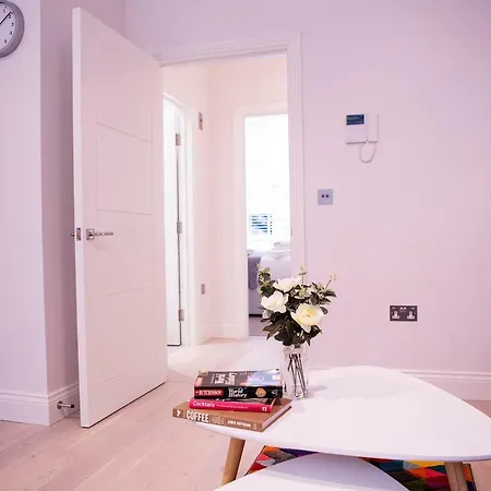 Quiet West End By Indigo Flats Appartamento Londra