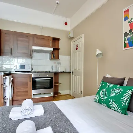 London Short Term Apartment *
