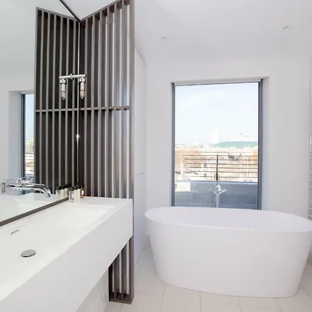 Sonder Museum House Aparthotel 4*