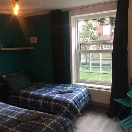Redlynch House Bed & Breakfast London