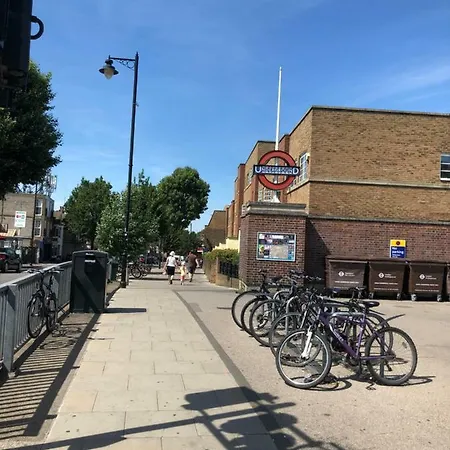 Western Northfields Ealing Hotel London