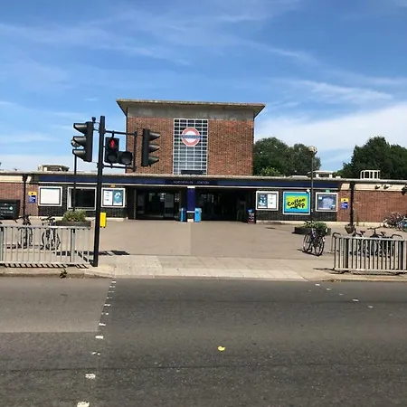Western Northfields Ealing Hotel 3*