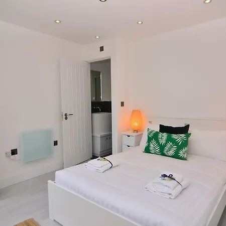 Apartment Wharf - Macarena London