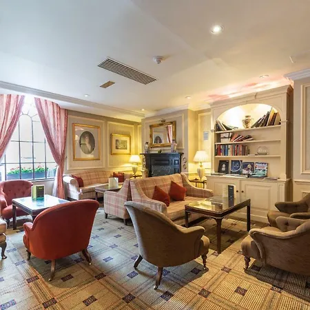 Park Lane Mews 4* لندن