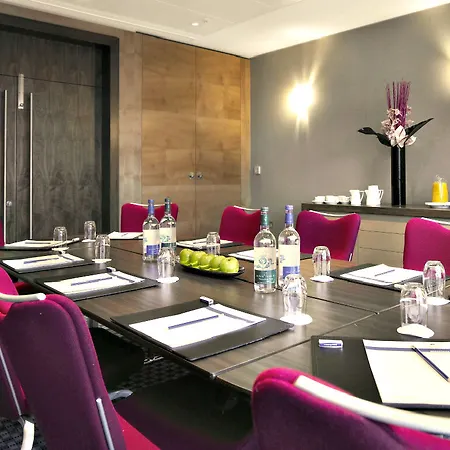 מלון Park Plaza County Hall לונדון