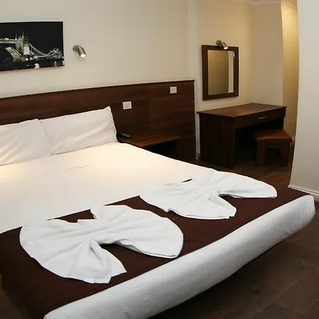 Ascot Hyde Park Hotel