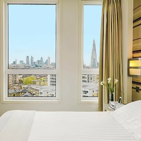 Hotel H10 Waterloo Londra