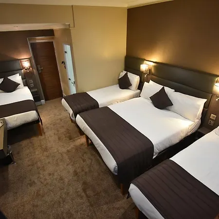 Brunel Hotel 3*