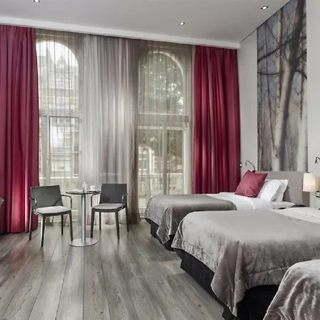 The Queens Gate Hotel
