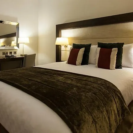 Thistle Holborn Hotel 4*