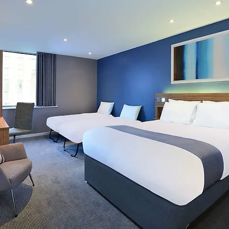 Travelodge Twickenham 3*