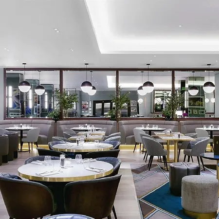 Palace 4* London