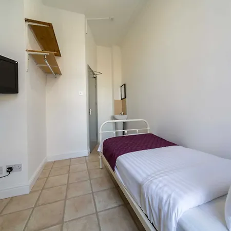 Hotel Oyo Kings