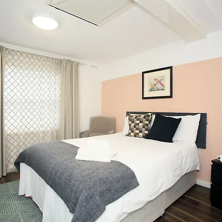 Grantly Hotel London