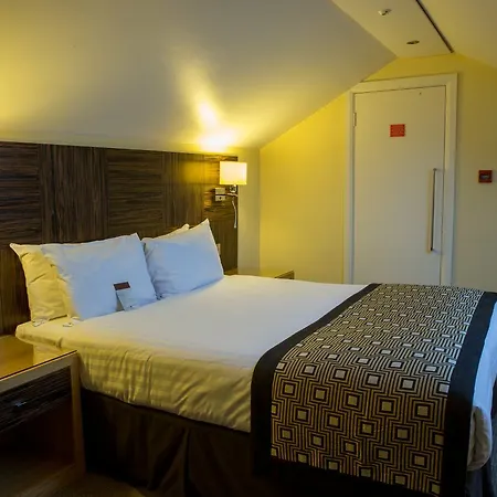 Doubletree By Hilton - West End 4*