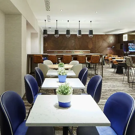 Marriott Regents Park 4*