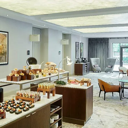Otel Marriott Regents Park 4*