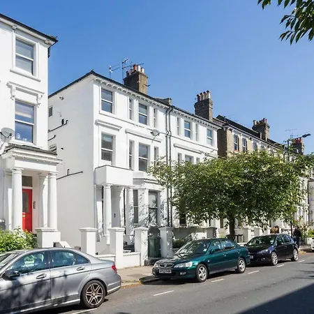 Apartment Delightful 2 Bed Garden Flat In Shepherd's Bush London