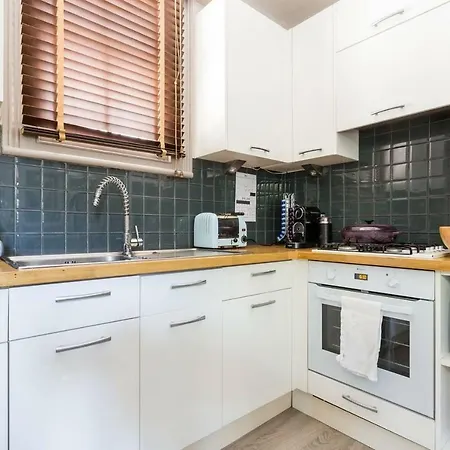 Delightful 2 Bed Garden Flat In Shepherd's Bush Apartment London