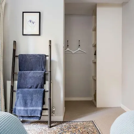 Apartment Delightful 2 Bed Garden Flat In Shepherd's Bush