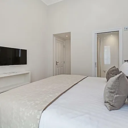 Chesham Court Knightsbridge Aparthotel 5*