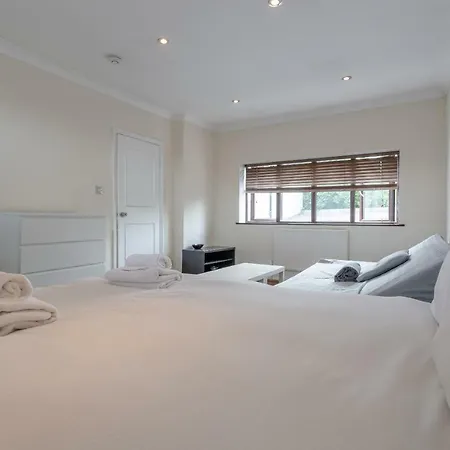 Feriehus 4 Bedroom Mews House In Kensal Rise London