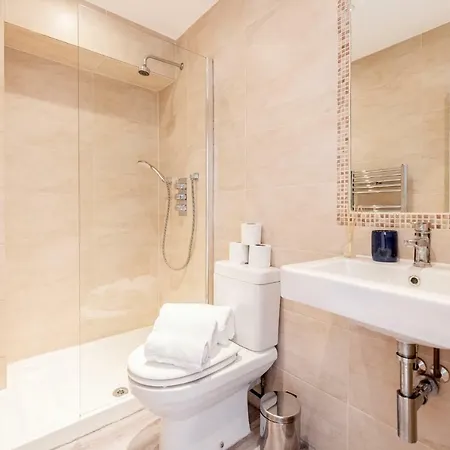 Bright & Spacious 4beds - Kensington High Street-olympia * London