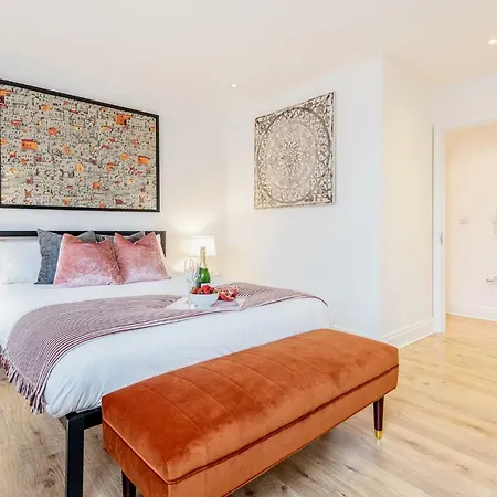 Bright & Spacious 4beds - Kensington High Street-olympia London