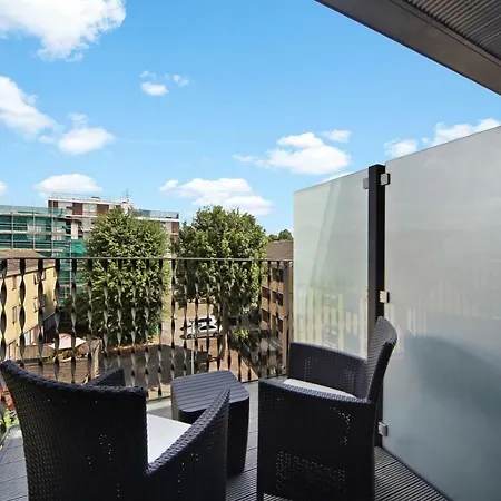 Apartment Stylish Near Central Free Wifi London