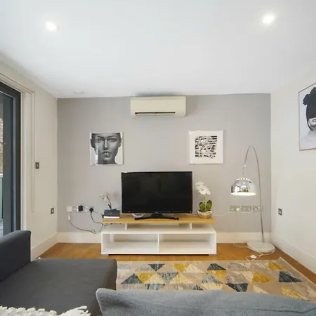 Modern In Bayswater Free Wifi & Aircon By Aparts Apartment London