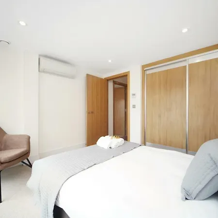 Modern In Bayswater Free Wifi & Aircon By Aparts *