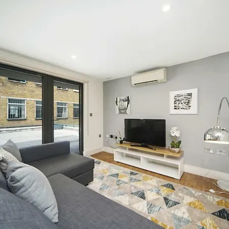Modern In Bayswater Free Wifi & Aircon By Aparts Apartment *