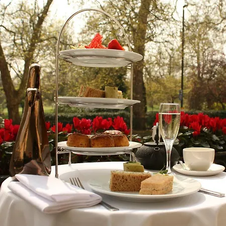 Corus Hyde Park 4*