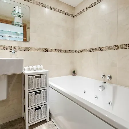 Porchester House Apartment London