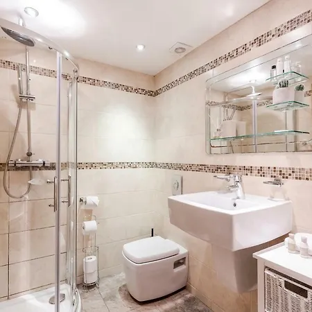 Apartment Porchester House *
